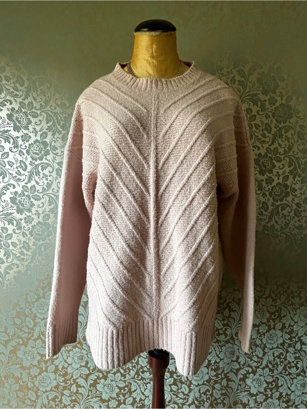 CLOTH by Design Cozy Girl Textured Chevron Cable Knit Crewneck Pink Sweater Sz M